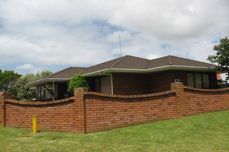 Photo of property in 2 Chica Place, Conifer Grove, Takanini, 2112