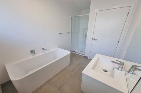 Photo of property in 8 Hauruia Way, Pyes Pa, Tauranga, 3112