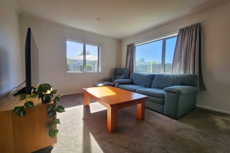 Photo of property in 94 Kuaka Drive, Takanini, 2112