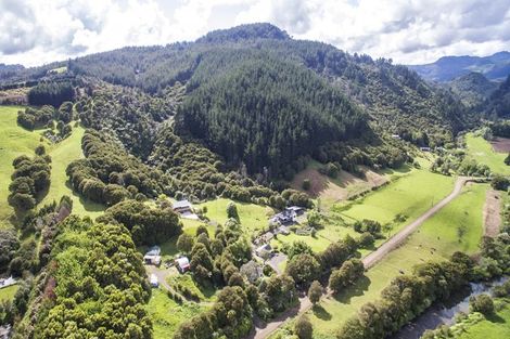 Photo of property in 195 Kapowai Road, Whenuakite, Whitianga, 3591