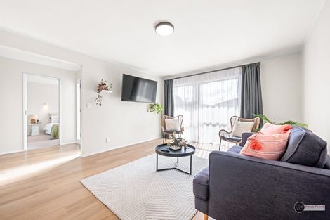 Photo of property in 2/31 Kowhai Street, Wainuiomata, Lower Hutt, 5014