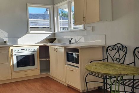 Photo of property in 1 Hardie Grove, Featherston, 5710