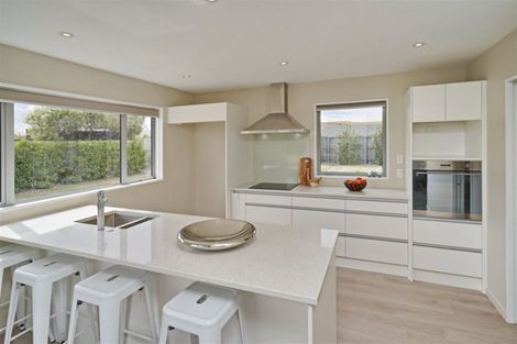 Photo of property in 17 Ormandy Court, Amberley, 7410