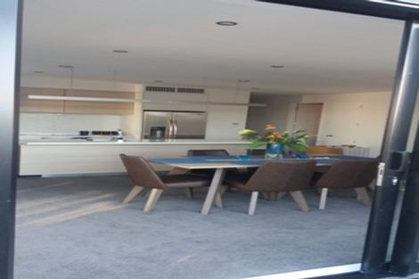 Photo of property in 4/275 Kilmore Street, Christchurch Central, Christchurch, 8011