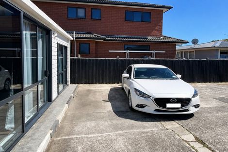 Photo of property in 172 Buckland Road, Mangere East, Auckland, 2024