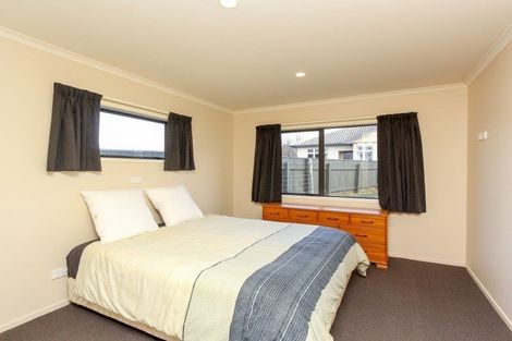 Photo of property in 354 Carrington Street, Upper Vogeltown, New Plymouth, 4310