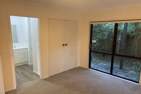 Photo of property in 1/3 Fayette Place, Te Atatu South, Auckland, 0610