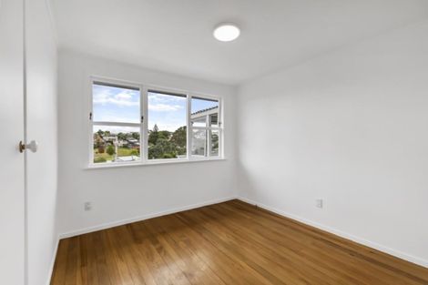 Photo of property in 68 Selwyn Crescent, Forrest Hill, Auckland, 0620