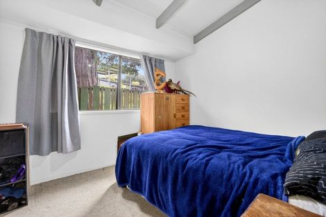 Photo of property in 8 Wirihana Road, Titirangi, Auckland, 0604