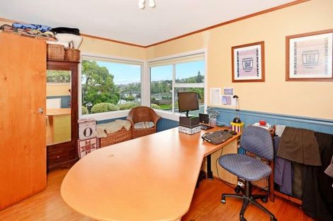Photo of property in 50 Moore Street, Hillcrest, Auckland, 0627