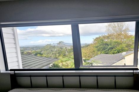 Photo of property in 247c Glenfield Road, Hillcrest, Auckland, 0627