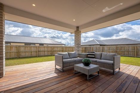 Photo of property in 20 George Fyfe Way, Wakefield, 7025