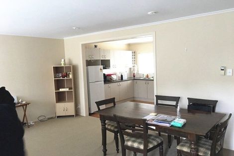 Photo of property in 2/17 Mount Carmel Place, Meadowbank, Auckland, 1072