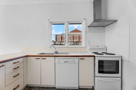 Photo of property in 1/48 Seabrook Avenue, New Lynn, Auckland, 0600