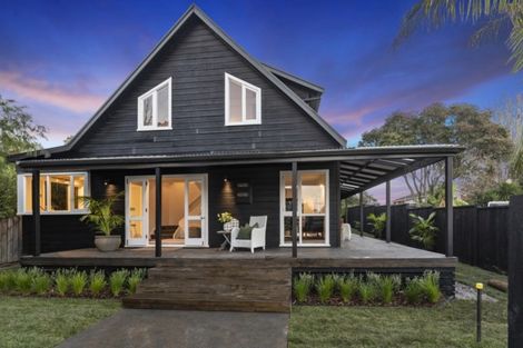 Photo of property in 3b Shiloh Way, Greenhithe, Auckland, 0632