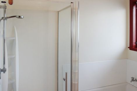 Photo of property in 2/104 Office Road, Merivale, Christchurch, 8014