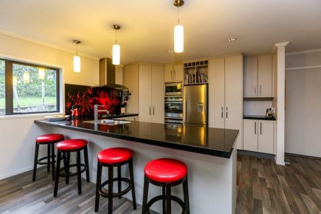 Photo of property in 550 Mangorei Road, Mangorei, New Plymouth, 4371