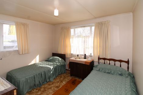 Photo of property in 4 Hughan Place, Carterton, 5713