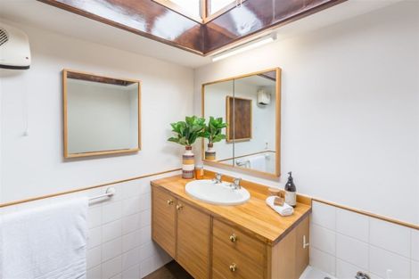 Photo of property in 76b Memorial Avenue, Ilam, Christchurch, 8053