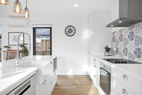 Photo of property in 2 Wesleyan Street, Paerata, 2124