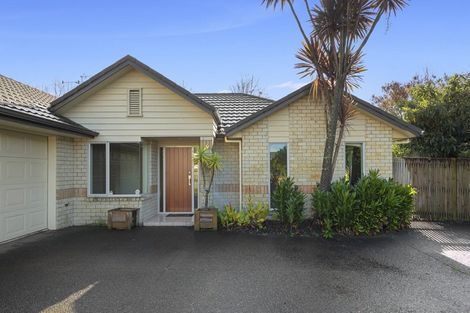 Photo of property in 26 Nielsen Gardens, Rototuna, Hamilton, 3210