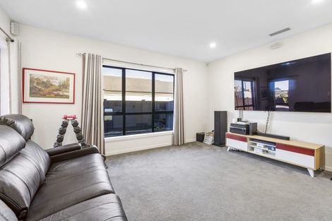 Photo of property in 14 Leebank Crescent, Riverhead, 0820