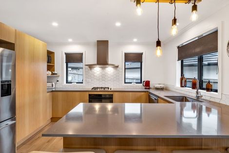 Photo of property in 42 Silicon Way, Fitzherbert, Palmerston North, 4410