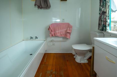 Photo of property in 128 Talbot Street, Geraldine, 7930