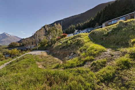 Photo of property in 38 Dart Place, Fernhill, Queenstown, 9300