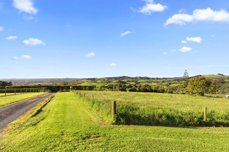 Photo of property in 118 Paparata Road, Bombay, 2675