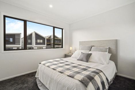 Photo of property in 33 Bristol Freighter Road, Hobsonville, Auckland, 0616