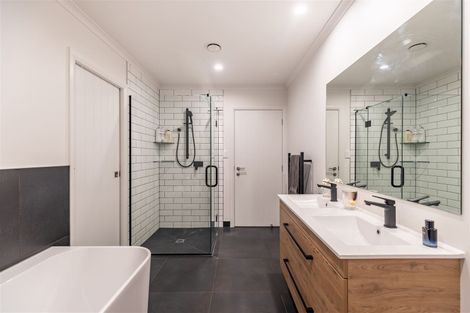 Photo of property in 4a Freedom Drive, Kelvin Grove, Palmerston North, 4414