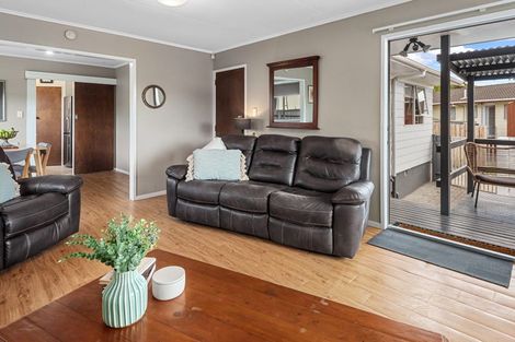 Photo of property in 27 Paramount Parade, Tikipunga, Whangarei, 0112