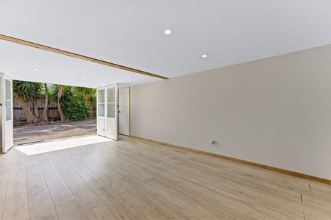 Photo of property in 1/9a Eversleigh Road, Belmont, Auckland, 0622