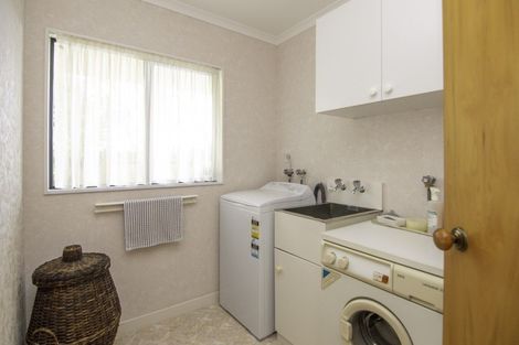 Photo of property in 87 Waterloo Crescent, Hokowhitu, Palmerston North, 4410