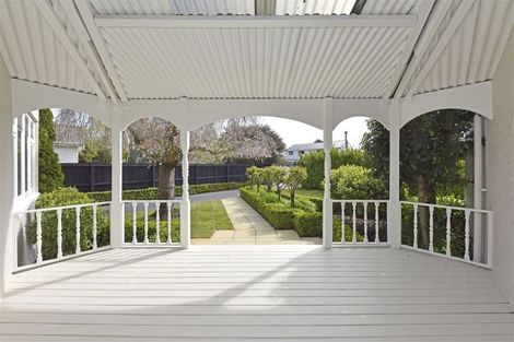 Photo of property in 18 Somerfield Street, Somerfield, Christchurch, 8024