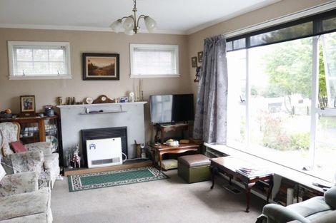 Photo of property in 1 East Way, Durie Hill, Whanganui, 4500