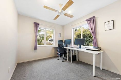 Photo of property in 13a Zion Road, Birkenhead, Auckland, 0626