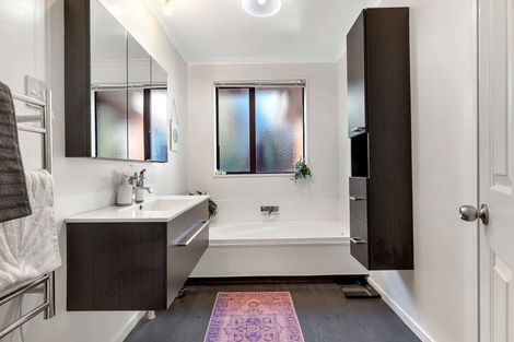 Photo of property in 1 Lacy Gate Place, Woodend, 7610