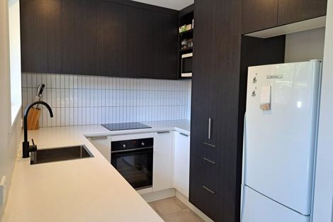 Photo of property in 30b Takaro Avenue, Sockburn, Christchurch, 8042