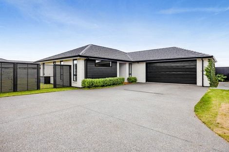 Photo of property in 9 Atutahi Street, Hurdon, New Plymouth, 4310