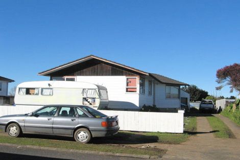 Photo of property in 3 Gambare Place, Wattle Downs, Auckland, 2103