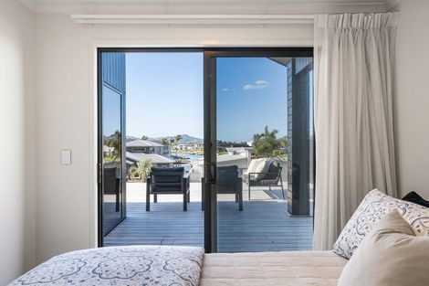 Photo of property in 6 Ian Hopper Way, Pauanui, 3579