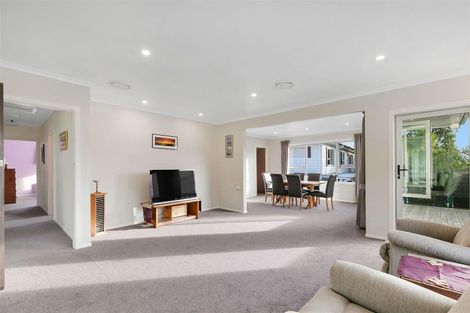 Photo of property in 14 Spey Place, Papakowhai, Porirua, 5024