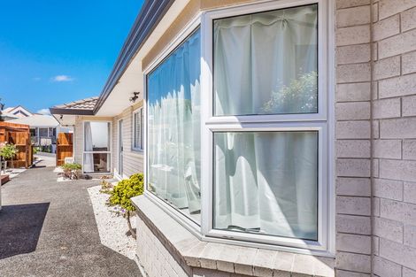 Photo of property in 5 Paua Place, Mount Roskill, Auckland, 1041