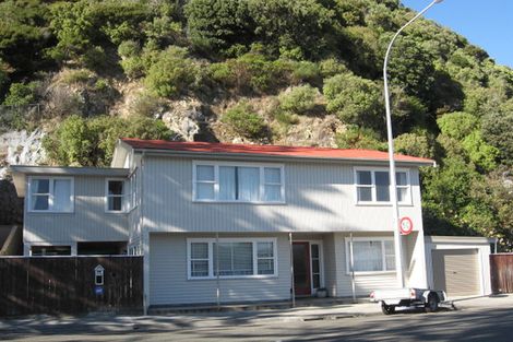 Photo of property in 235 Muritai Road, Eastbourne, Lower Hutt, 5013