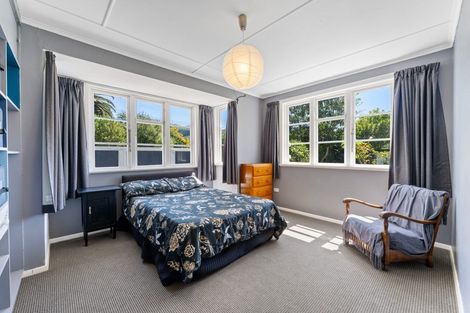 Photo of property in 14 Cecil Road, Tawa, Wellington, 5028