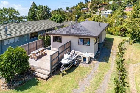 Photo of property in 8 Diamond Drive, Tairua, 3508