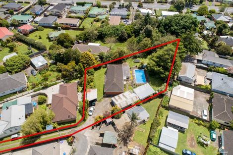 Photo of property in 16 Sutton Crescent, Papakura, 2110