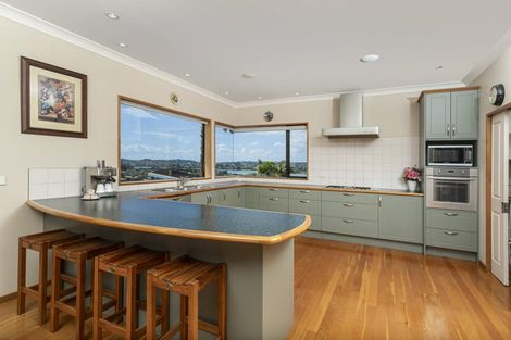 Photo of property in 10 Ashburn Close, Orewa, 0931
